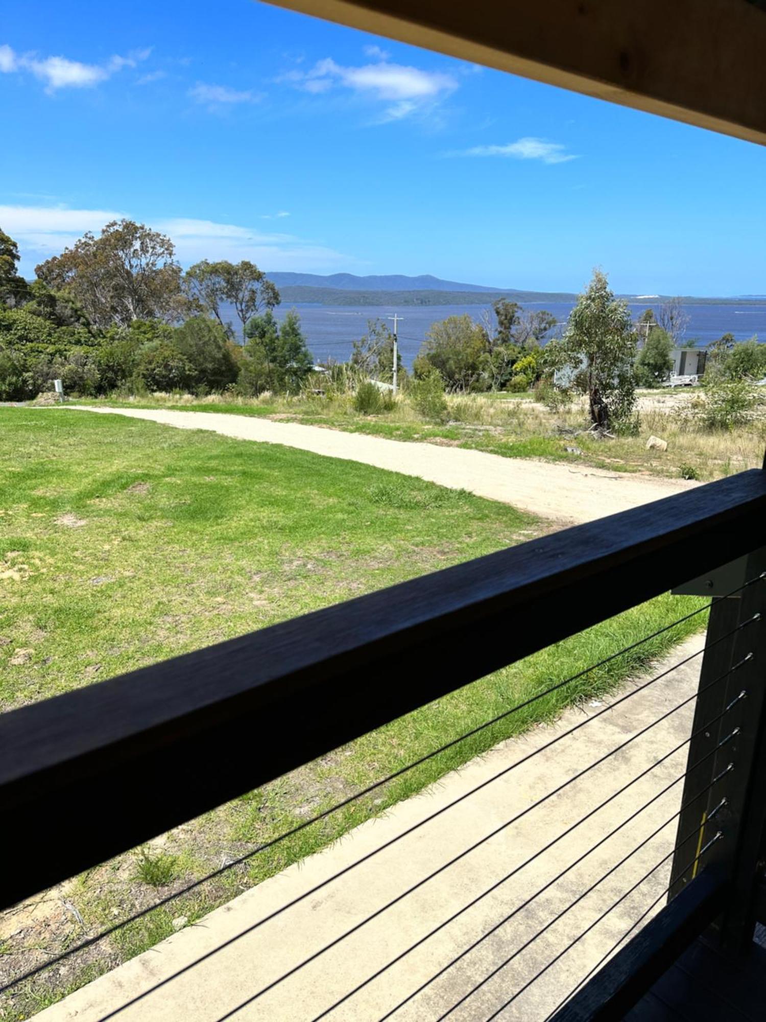 Ocean Breeze Tiny House - Ocean And Lake View Маллакута Экстерьер фото